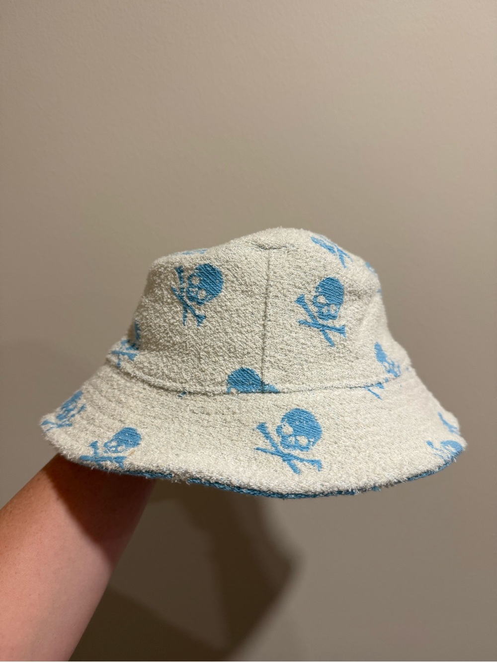 NEW G/FORE Reversible Terry Cloth Skull Bucket Hat Blue White Golf